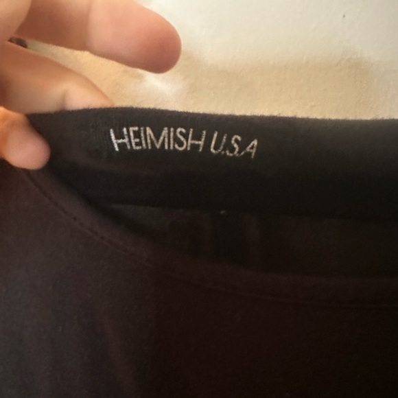 Heimish USA tribal print black top xl - Picture 4 of 4